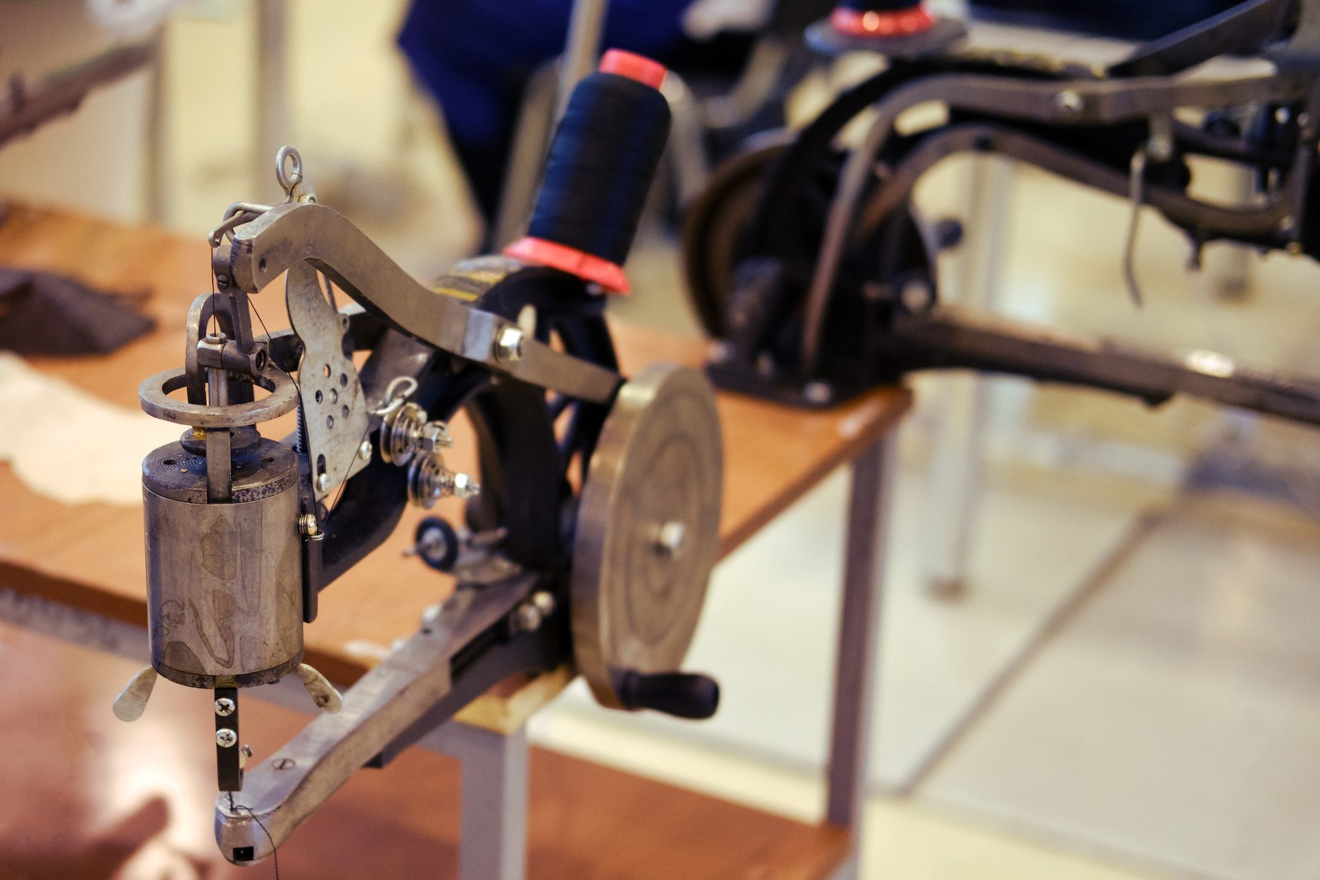 Halı overlok ve kenar onarımı — çözülme ve yıpranma tamiri